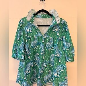 Green and White Patterned Blouse